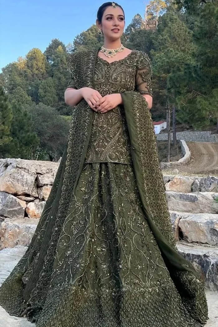 Pakistani Castleton Green Naqshi Work Net Organza Bridal Lehenga (3-Piece) - Image 2