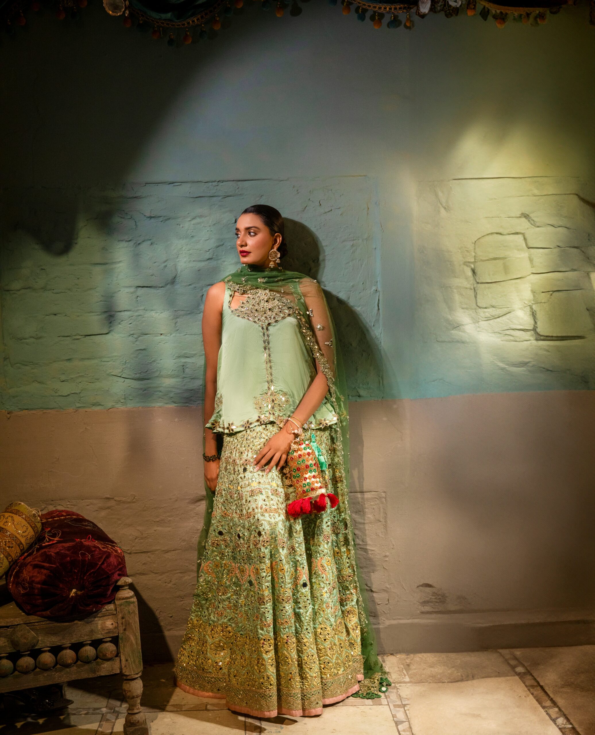 Pakistani Emerald Green Embroidered Net Lehenga (3-Piece) - Image 3
