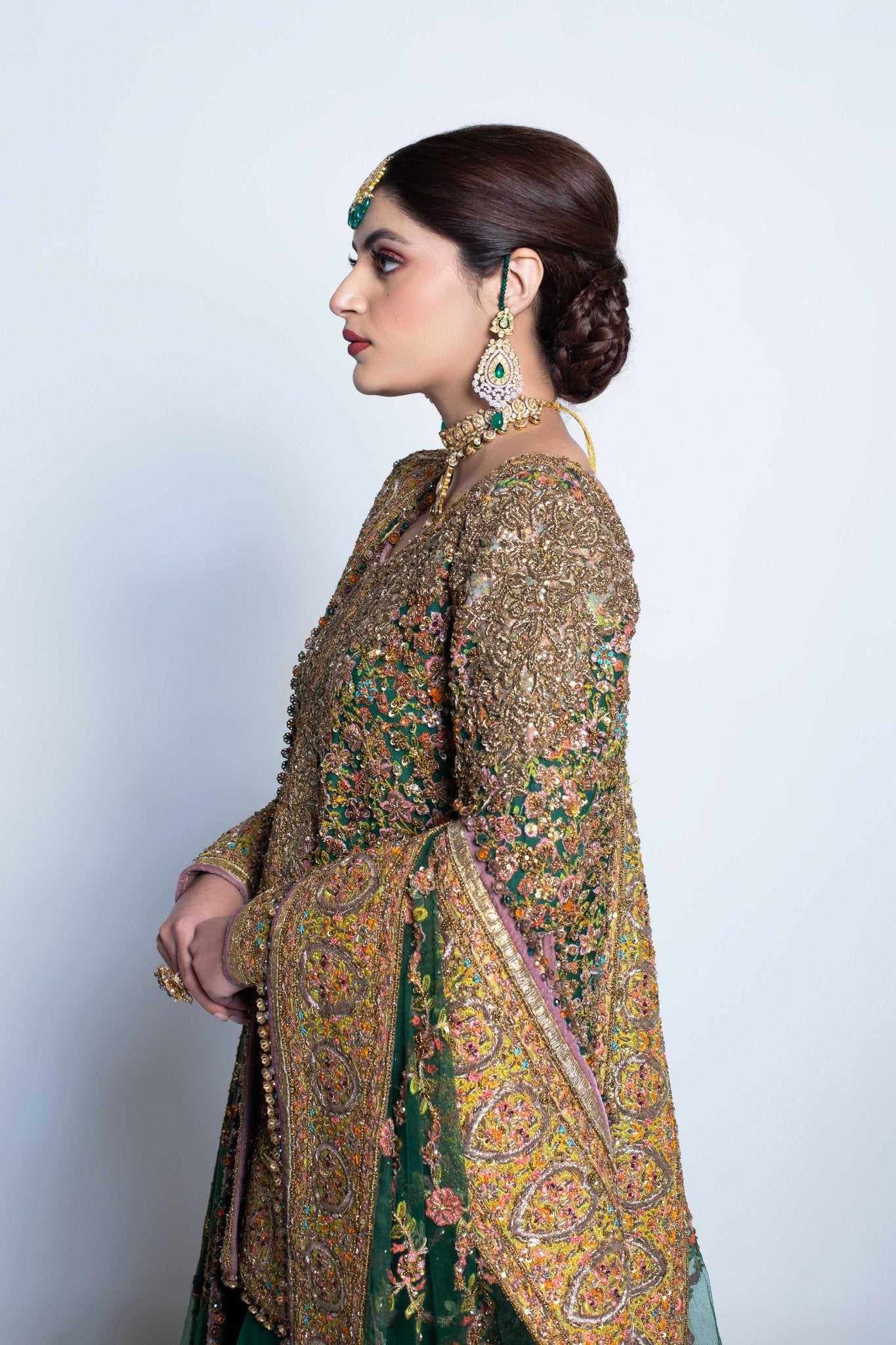 Pakistani Deep Green Embroidered Net Lehnga Choli (3-Piece) - Image 4
