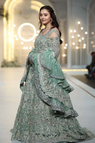 Pakistani Mint Green Embellished Net Bridal Lehenga (3-Piece) - Image 2