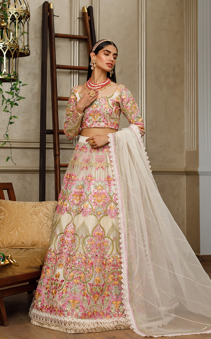 Pakistani Green Embroidered Organza Lehenga Set (3-Piece) - Image 1