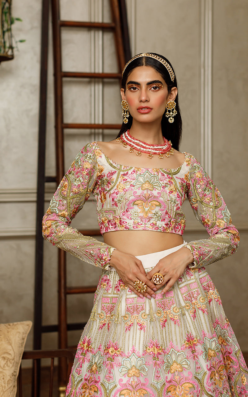 Pakistani Green Embroidered Organza Lehenga Set (3-Piece) - Image 3