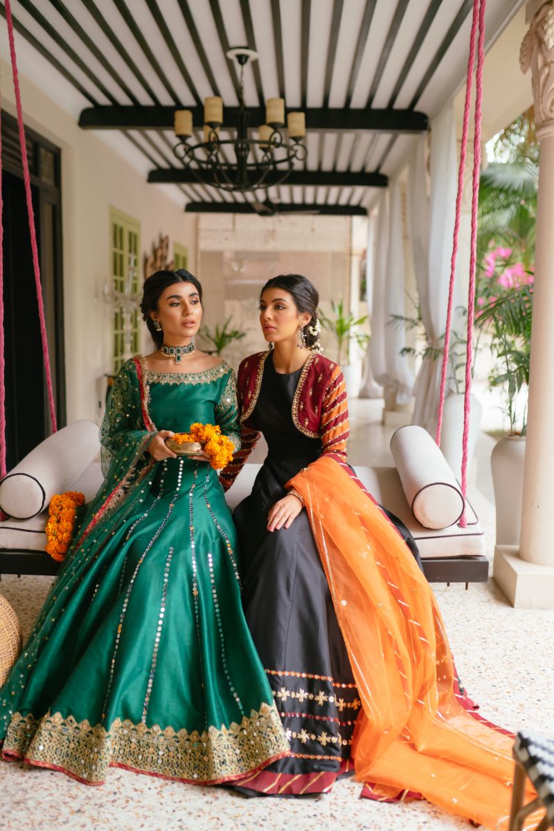 Pakistani Emerald Green Embroidered Raw Silk Lehenga Choli (3-Piece) - Image 10