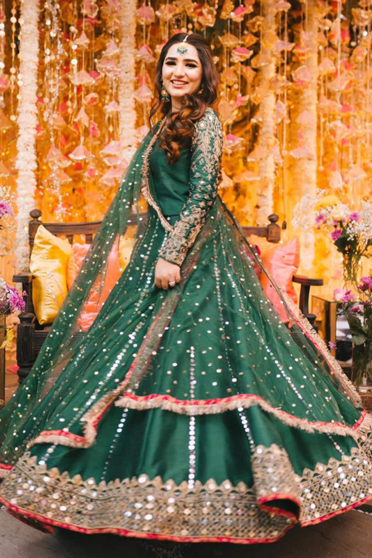 Pakistani Emerald Green Embroidered Raw Silk Lehenga Choli (3-Piece) - Image 3