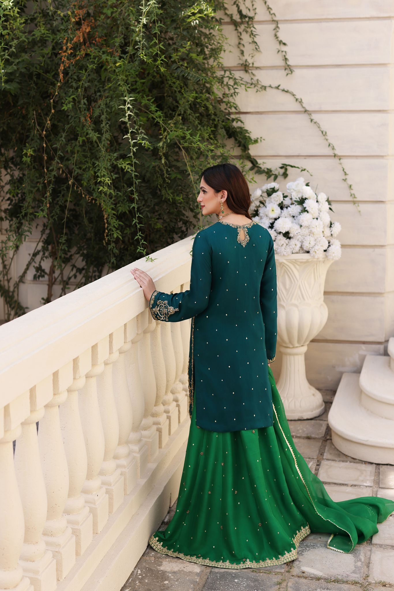 Pakistani Emerald Zardozi Raw Silk Lehenga Set (3-Piece) - Image 4