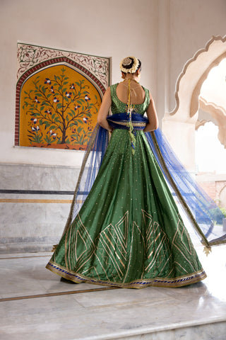 Pakistani Leafy Green Adda Work Tissue & Shesha Silk Lehenga (3-Piece) - Image 7