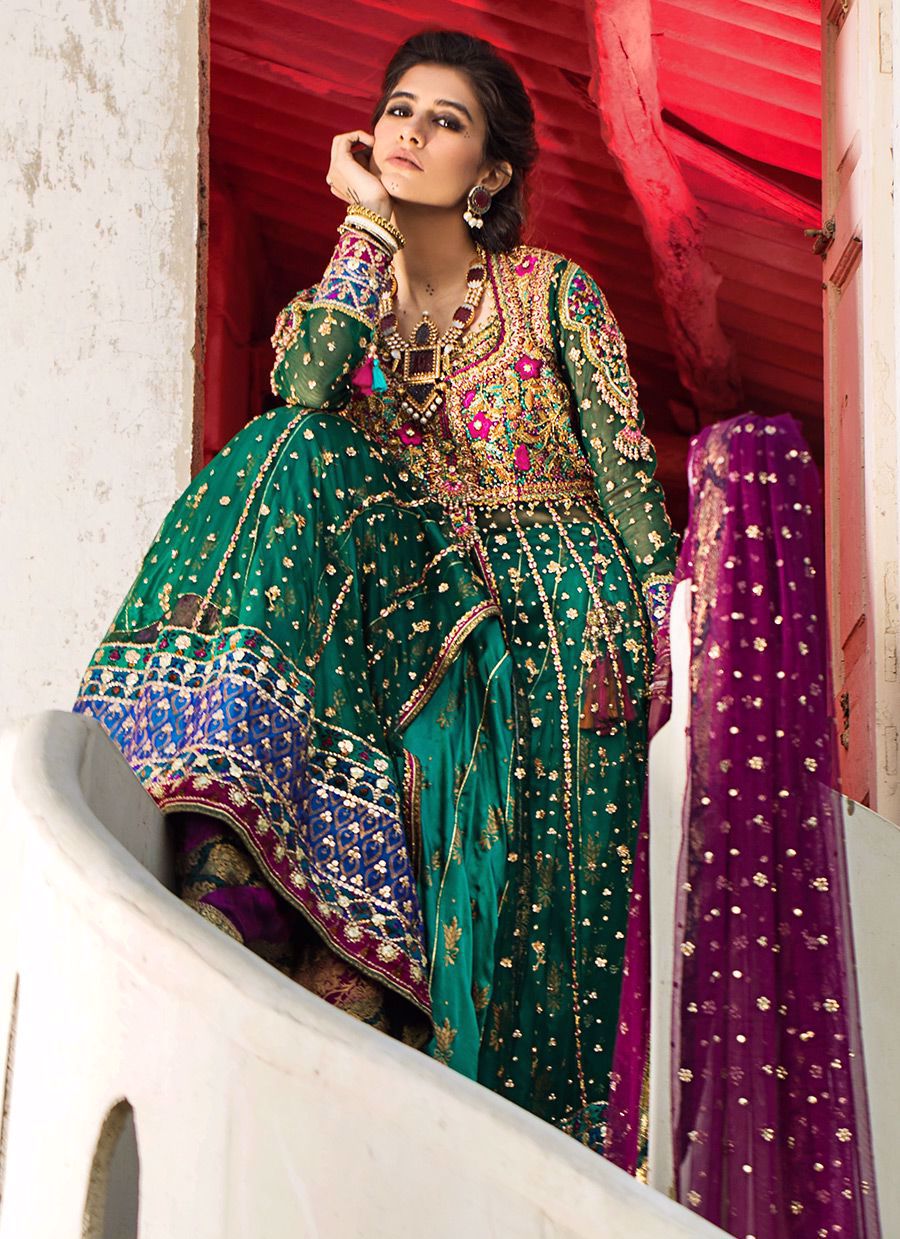 Emerald Green Embellished Silk Bridal Lehenga (3-Piece) - Image 4