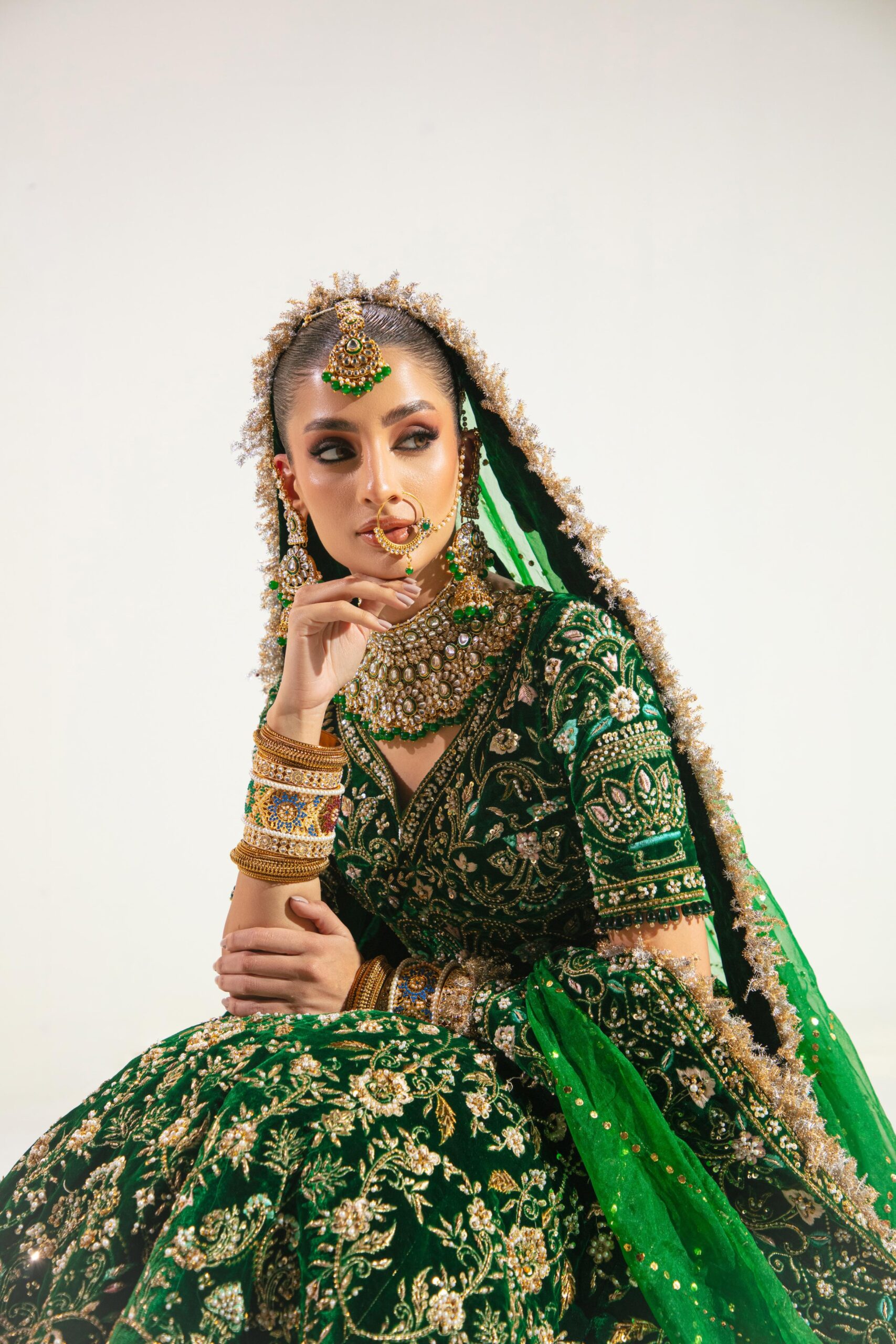 Pakistani Emerald Green Embroidered Velvet Bridal Lehenga (3-Piece) - Image 4