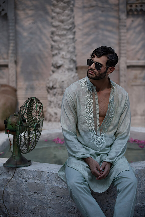 Mint Green Thread Embroidered Khaddi Cotton Kurta (2-Piece) - Image 2