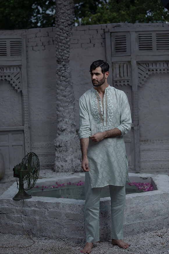 Mint Green Thread Embroidered Khaddi Cotton Kurta (2-Piece) - Image 5