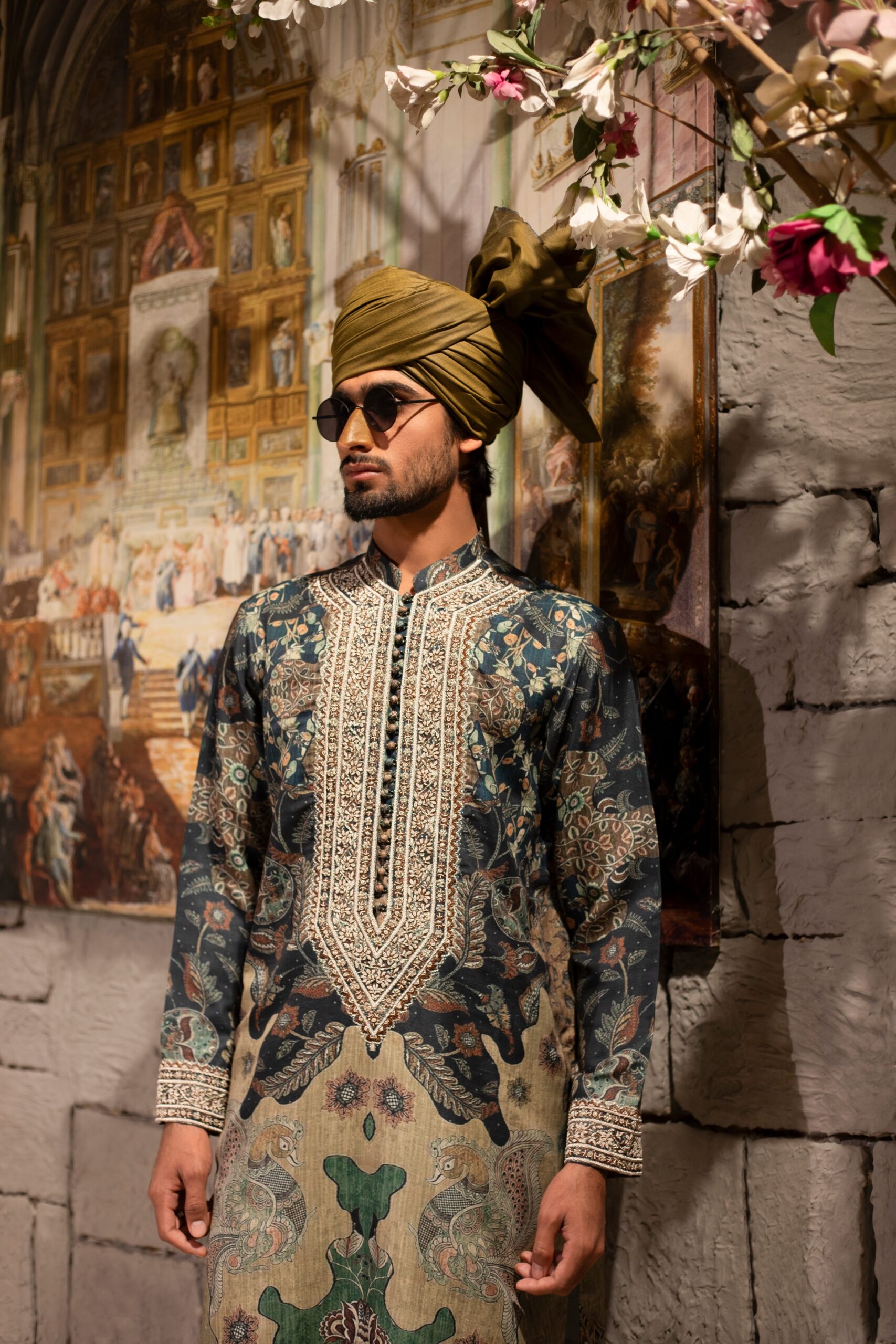 Verdant Green Hand-Knotted Embroidered Silk Kurta (2-Piece) - Image 2