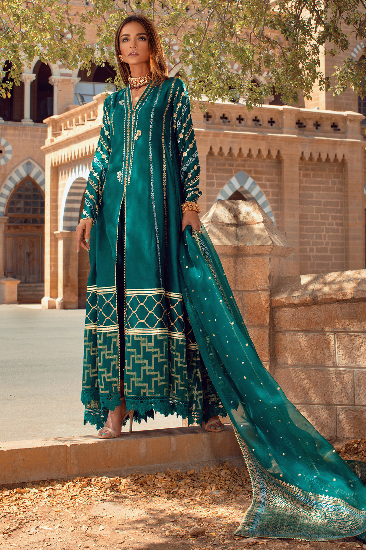 Pakistani Emerald Handworked Pure Khaadi Silk Pishwas (3-Piece) - Image 3