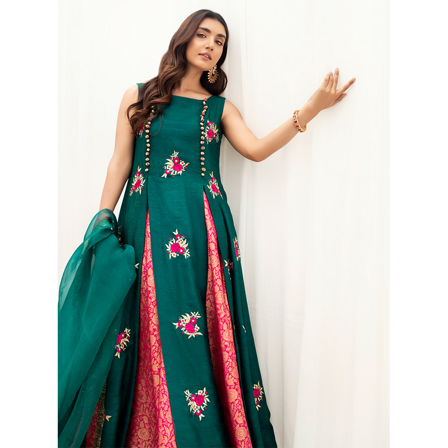 Emerald Green Embroidered Korean Raw Silk Pishwas (3-Piece) - Image 2