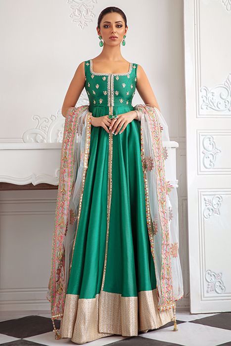 Pakistani Deep Emerald Green Hand-Embellished Pishwas (2-Piece) - Image 1