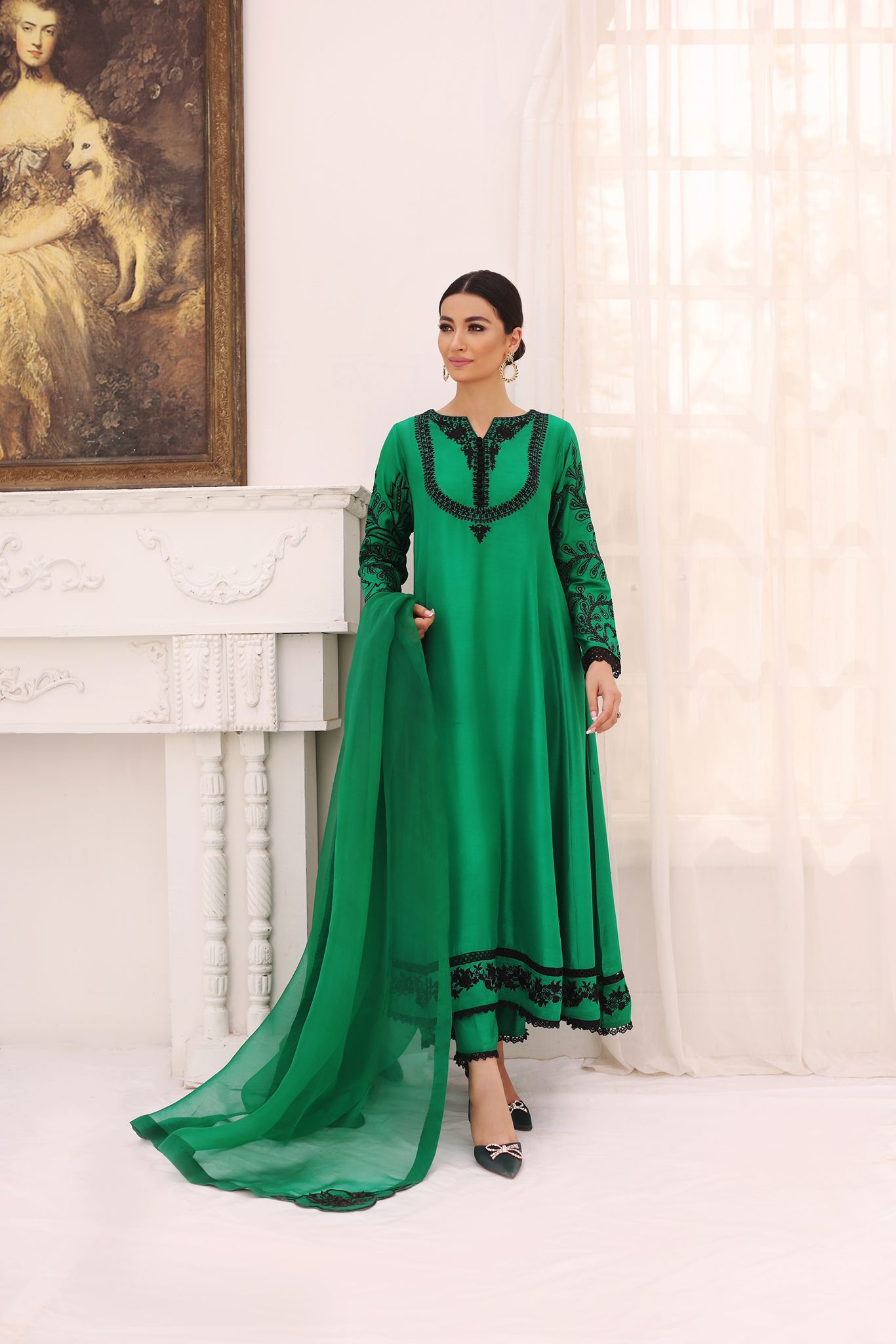 Emerald Green Embroidered Raw Silk Pishwas (3-Piece) - Image 4