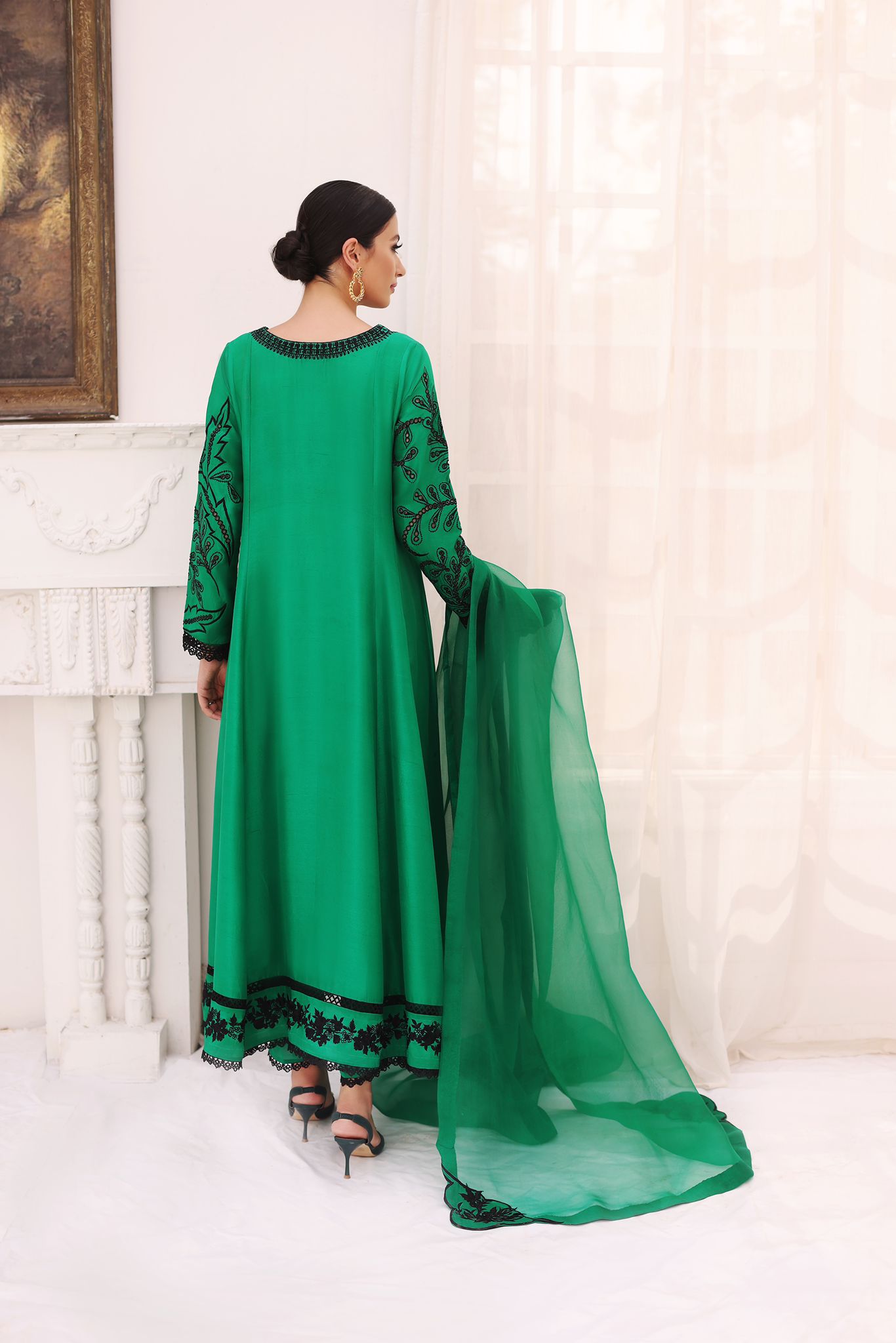 Emerald Green Embroidered Raw Silk Pishwas (3-Piece) - Image 5