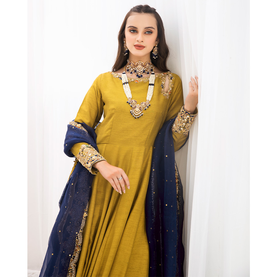 Olive Green Kaamdani Korean Raw Silk Pishwas (2-Piece) - Image 3