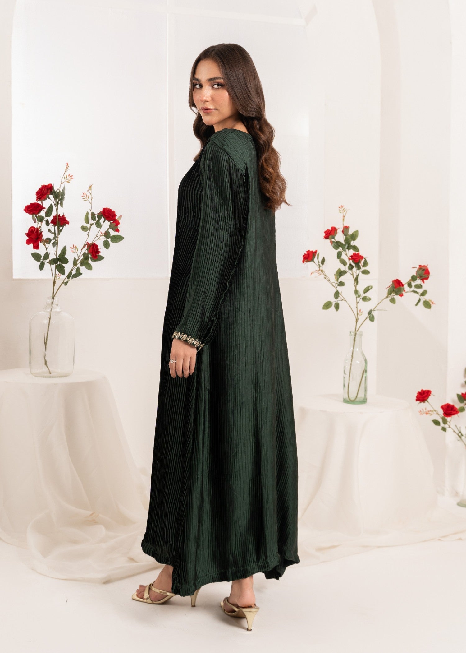 Pakistani Dark Green Embroidered Silk Pishwas (2-Piece) - Image 4