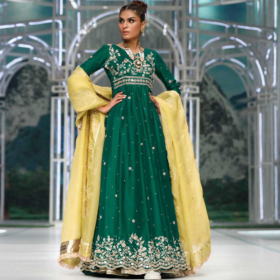 Pakistani Emerald Green Zardozi Tissue Silk Pishwas (2-Piece) - Image 6