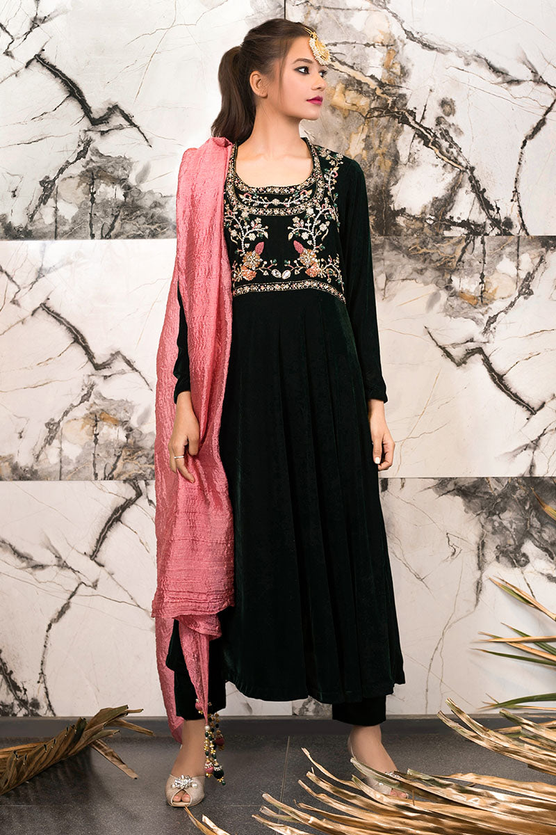 Pakistani Emerald Green Embroidered Velvet Pishwas (3-Piece) - Image 1