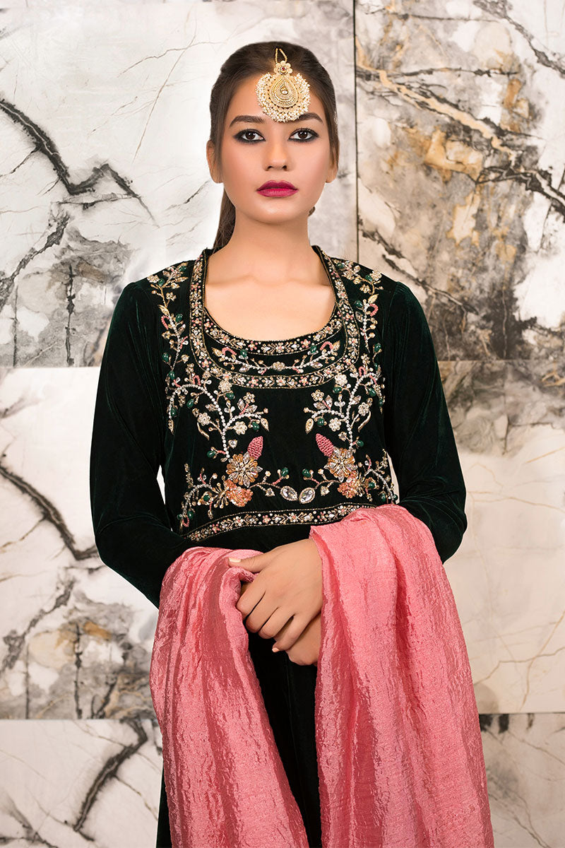 Pakistani Emerald Green Embroidered Velvet Pishwas (3-Piece) - Image 2