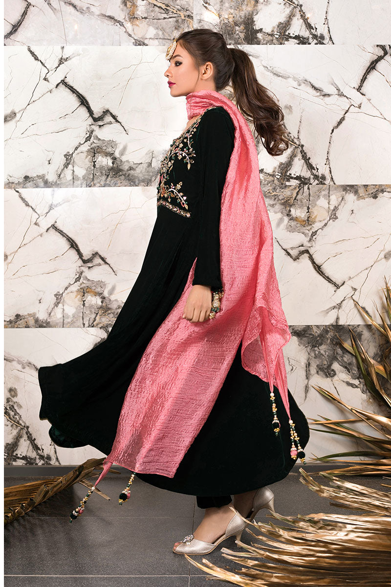 Pakistani Emerald Green Embroidered Velvet Pishwas (3-Piece) - Image 4