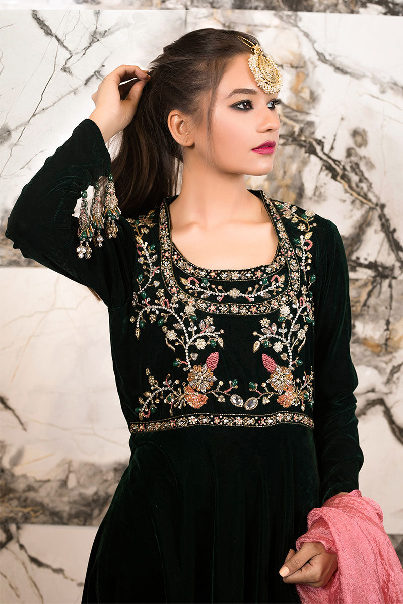 Pakistani Emerald Green Embroidered Velvet Pishwas (3-Piece) - Image 6