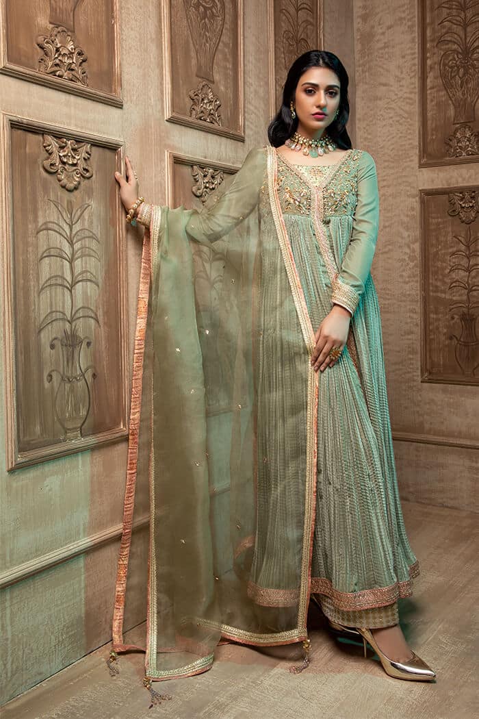 Pakistani Pistachio Green Embellished Velvet Pishwas (3-Piece) - Image 2