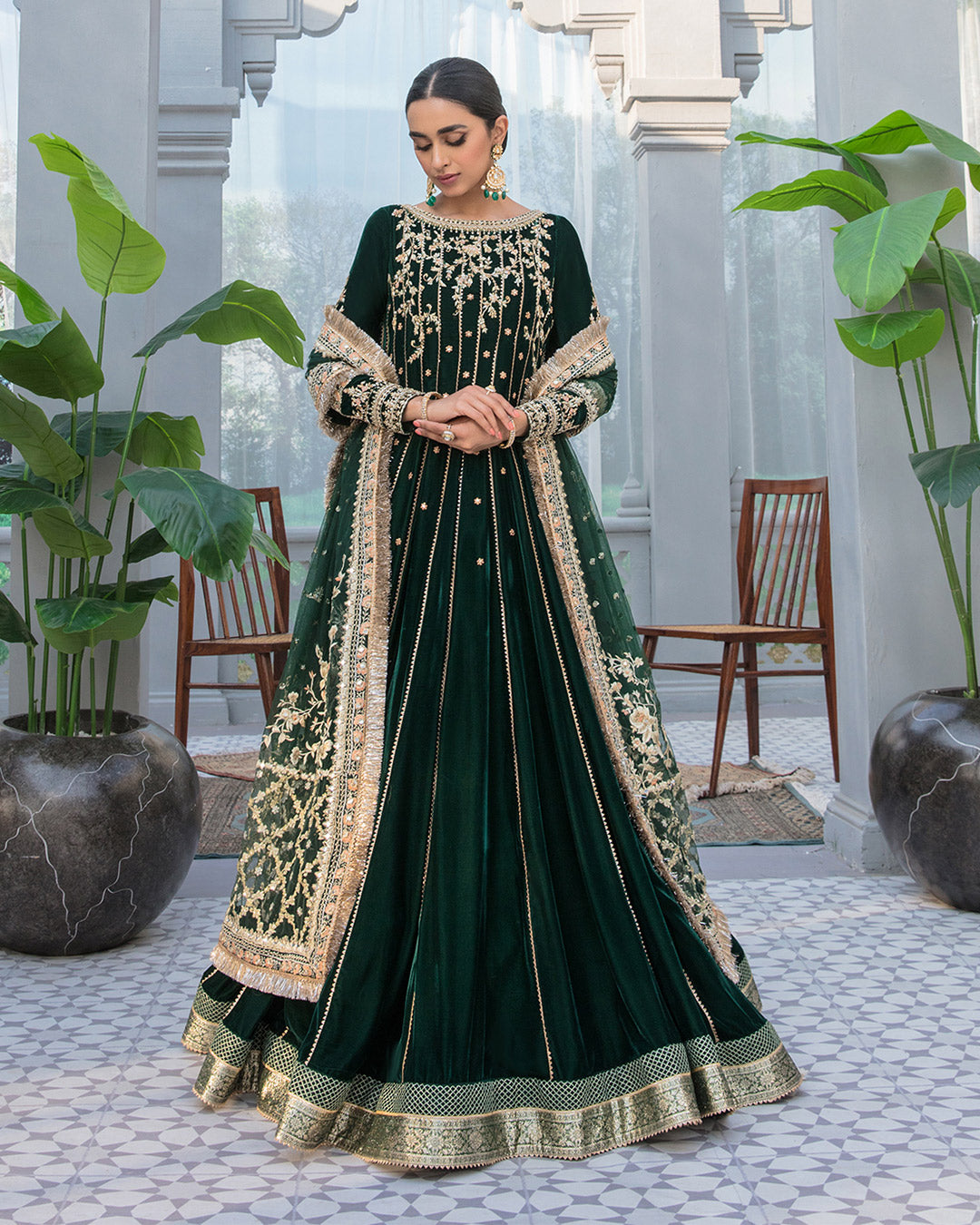 Pakistani Emerald Embellished Velvet Pishwas (3-Piece) - Image 1