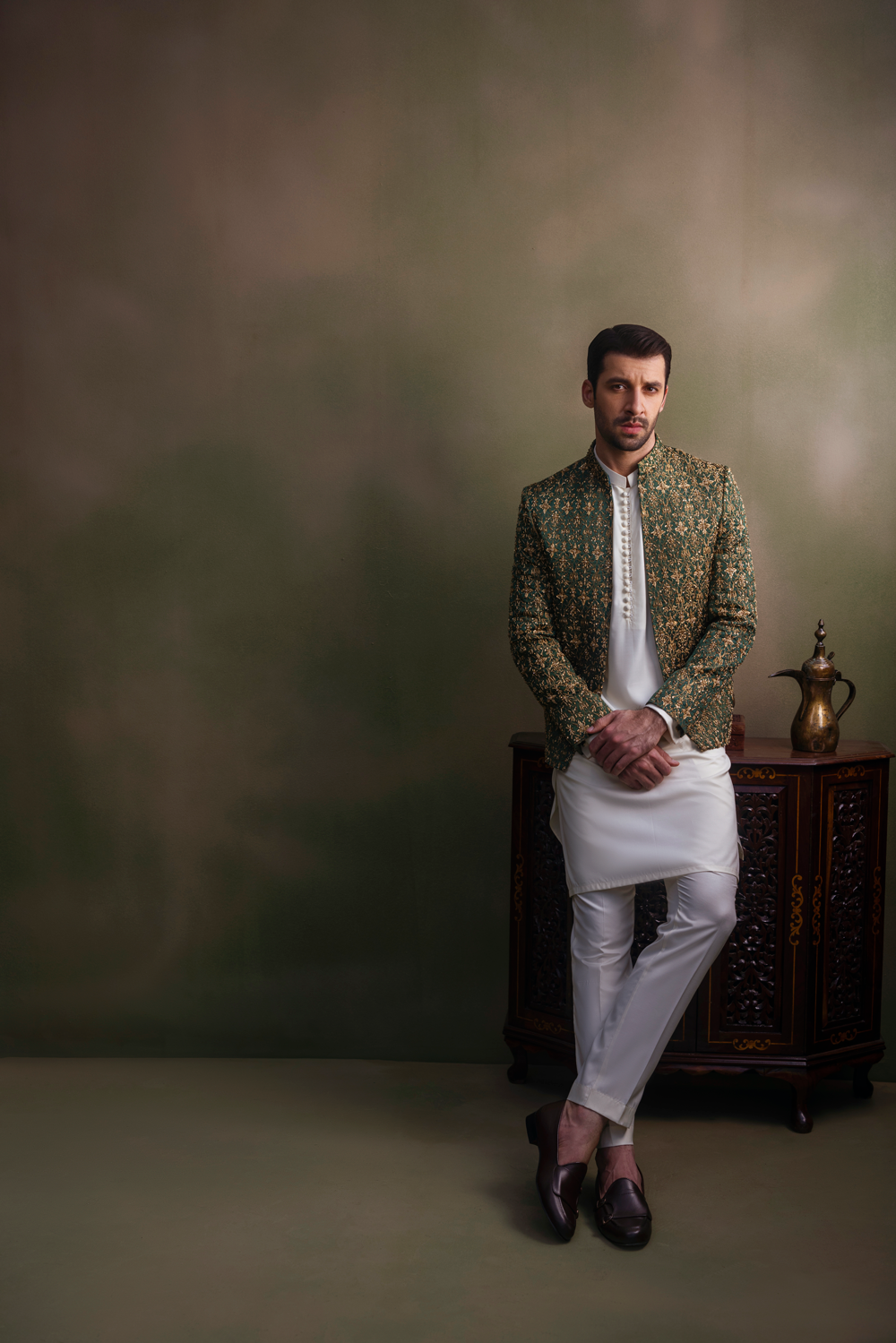 Green Zari Handworked Jamawar Prince Coat (2-Piece) - Image 3