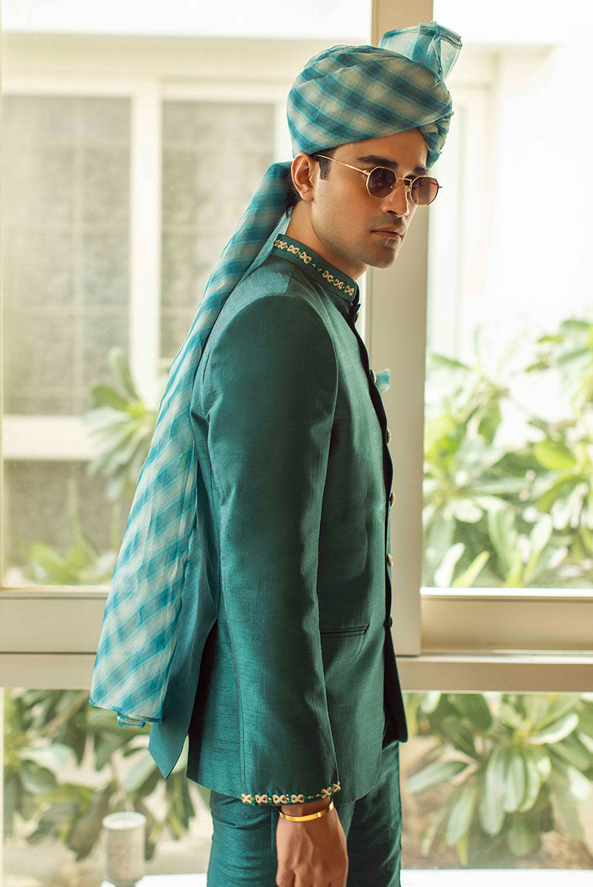 Emerald Green Hand Embroidered Raw Silk Prince Coat (2-Piece) - Image 4