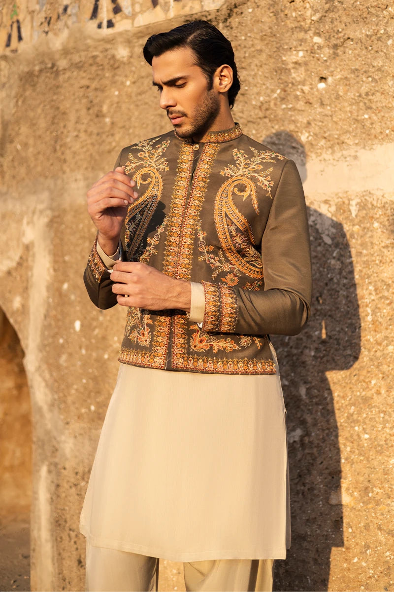 Regal Green Embroidered Serona Prince Coat (3-Piece) - Image 2