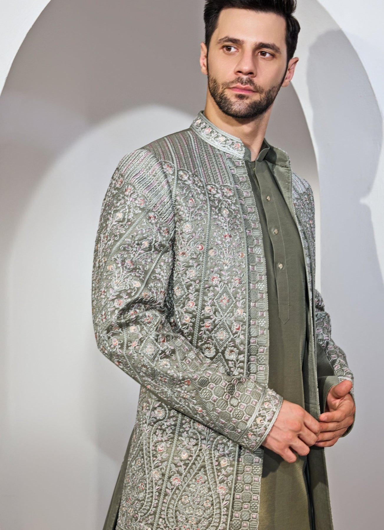 Deep Green Embroidered Silk-Blend Prince Coat (3-Piece) - Image 4