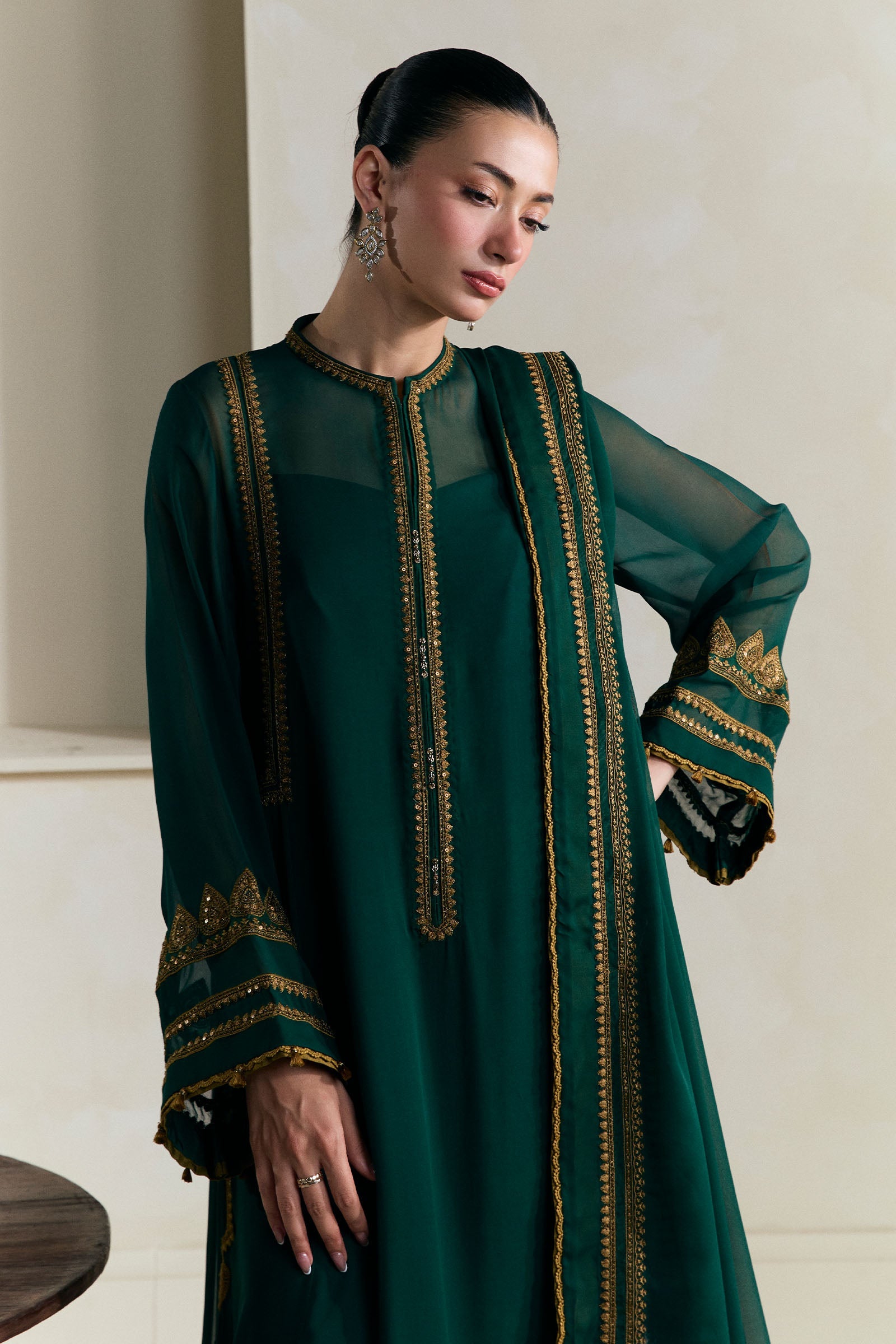 Deep Emerald Embroidered Chiffon Georgette Salwar Kameez (3-Piece) - Image 4