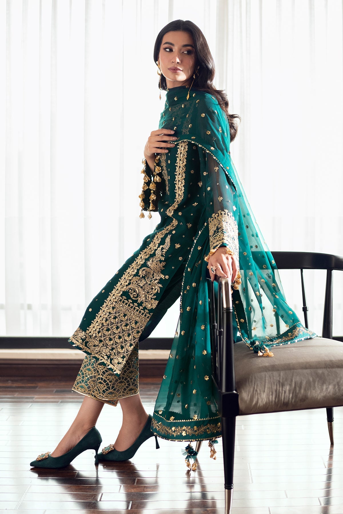 Emerald Green Embroidered Chiffon Salwar Kameez (3-Piece) - Image 4