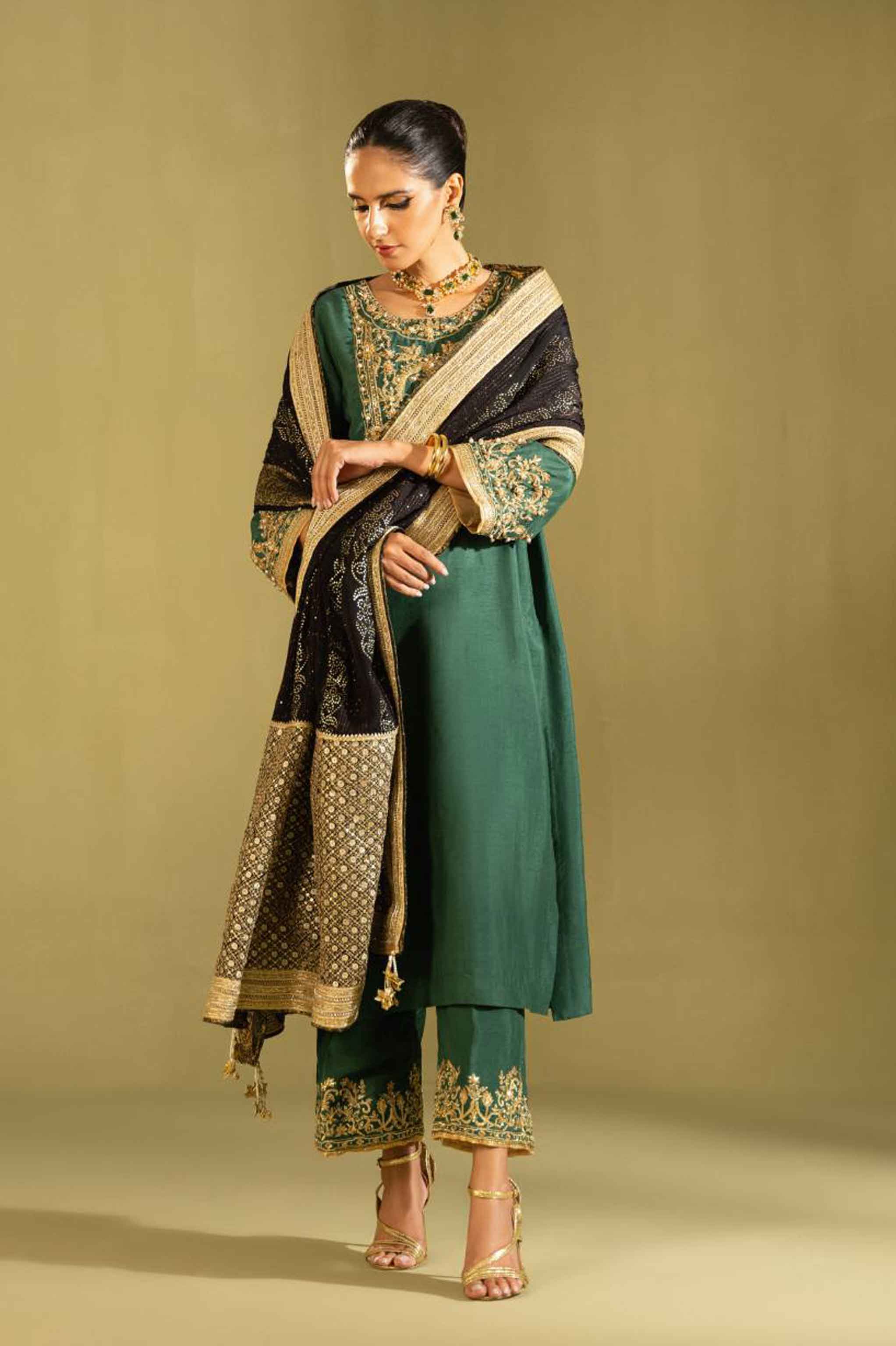 Emerald Green Embroidered Chiffon Salwar Kameez (3-Piece) - Image 2