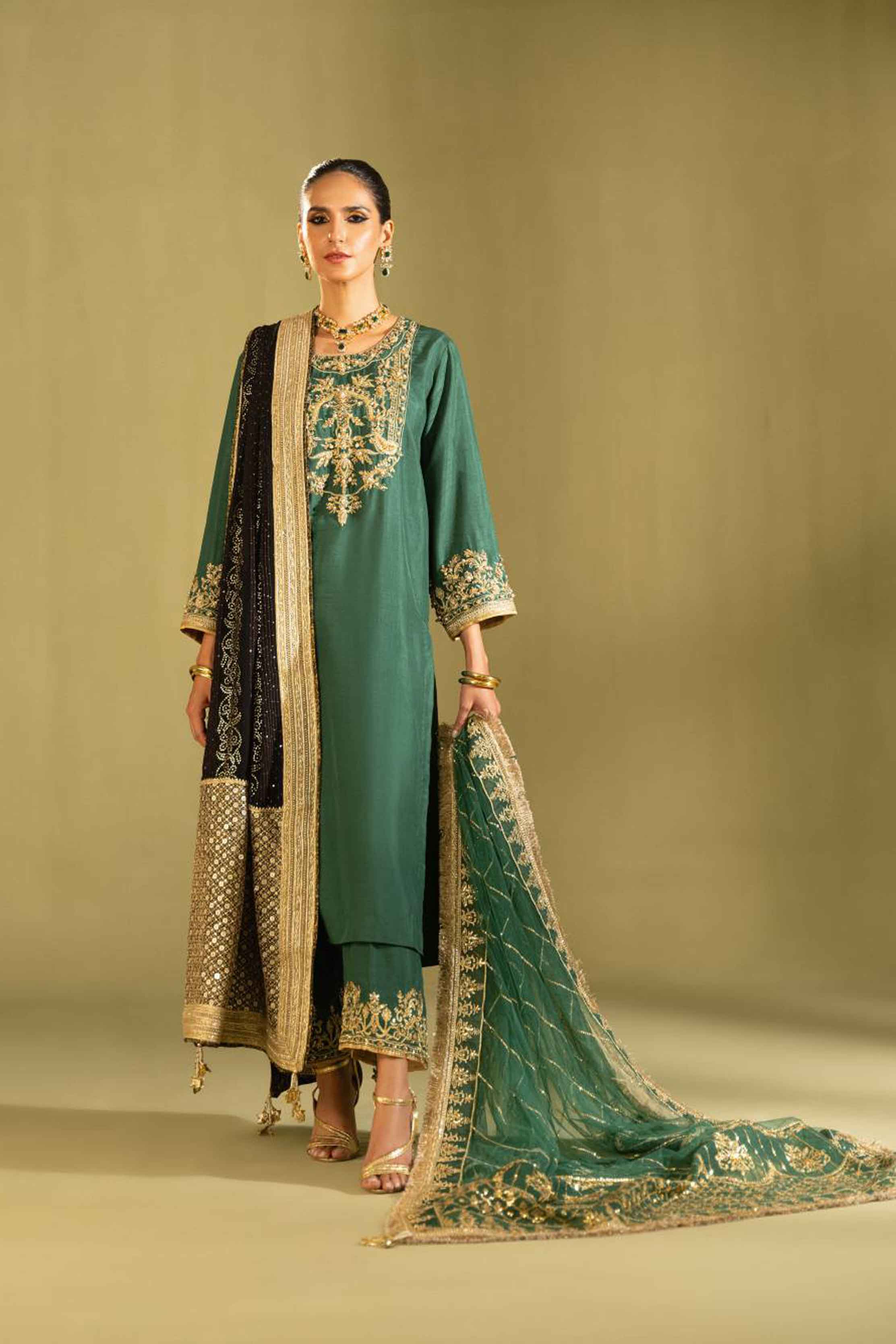Emerald Green Embroidered Chiffon Salwar Kameez (3-Piece) - Image 3