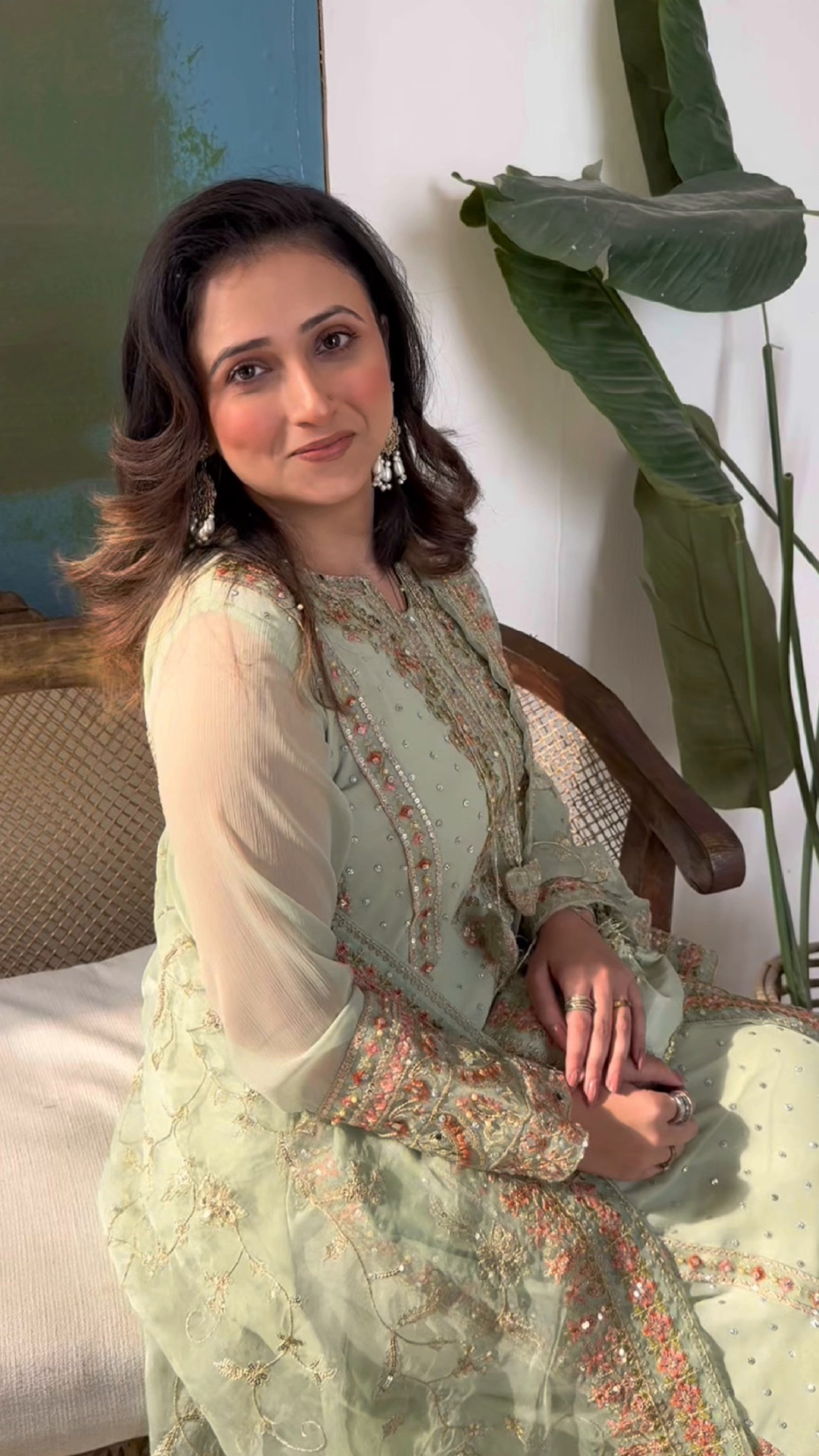 Pakistani Pastel Green Embroidered Chiffon Kurta Set (3-Piece) - Image 8