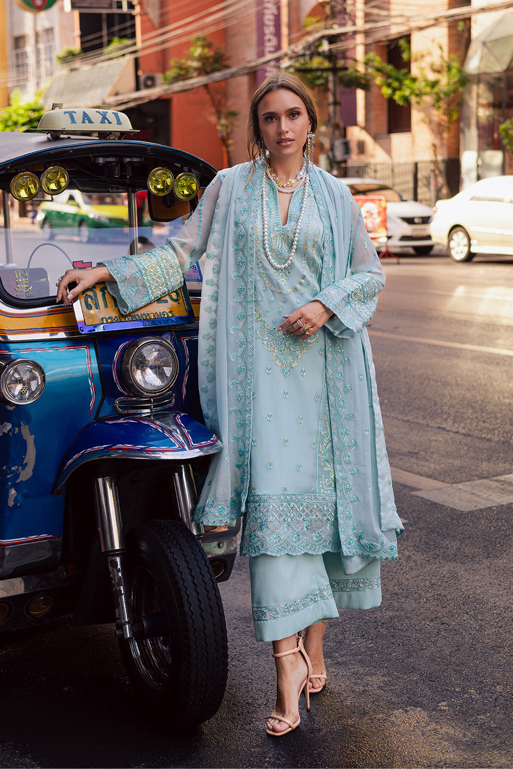 Pakistani Ferozi Embroidered Chiffon & Organza 3-Piece Suit - Image 4