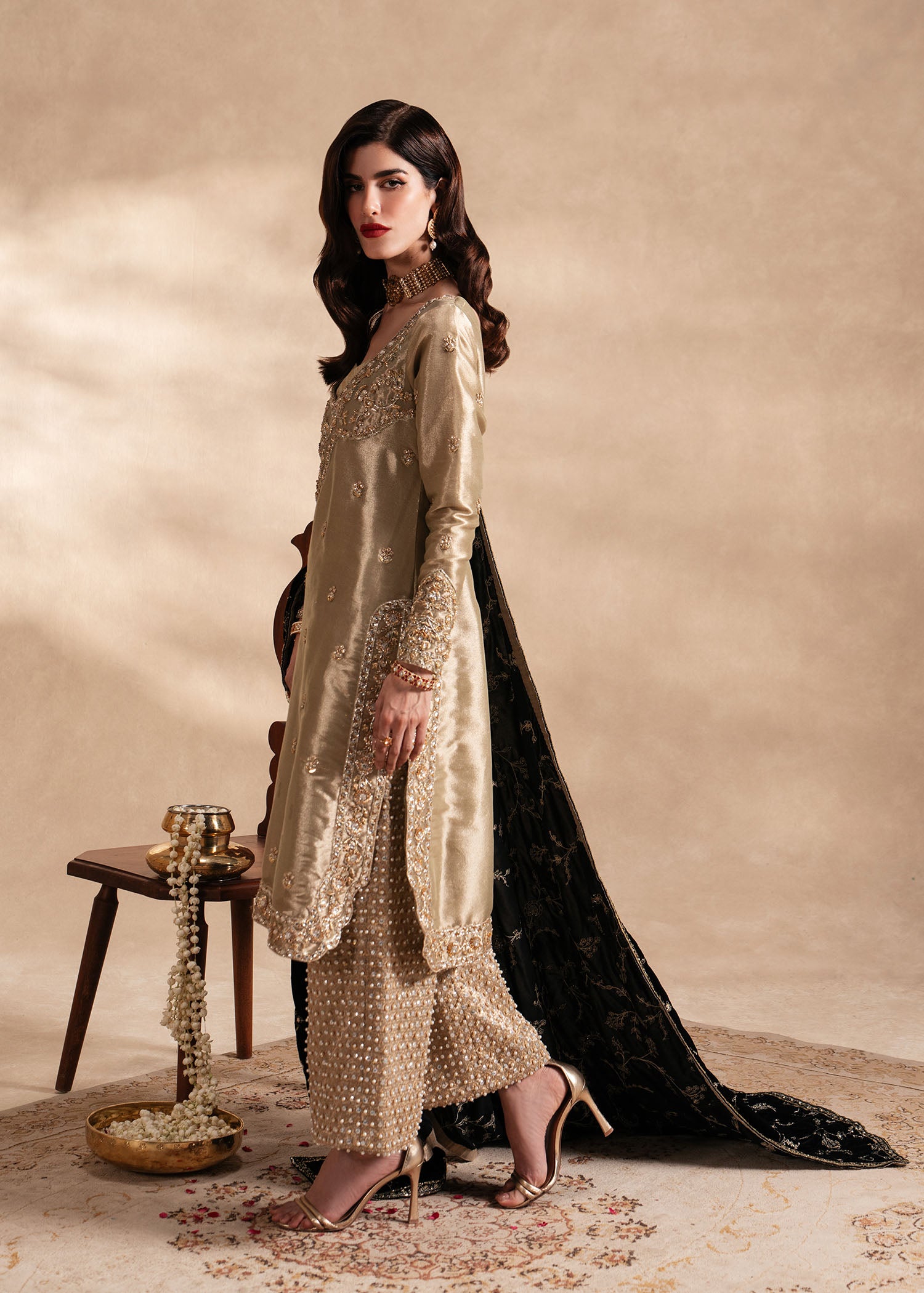 Pakistani Grape Green Embroidered Lame Salwar Kameez (3-Piece) - Image 3