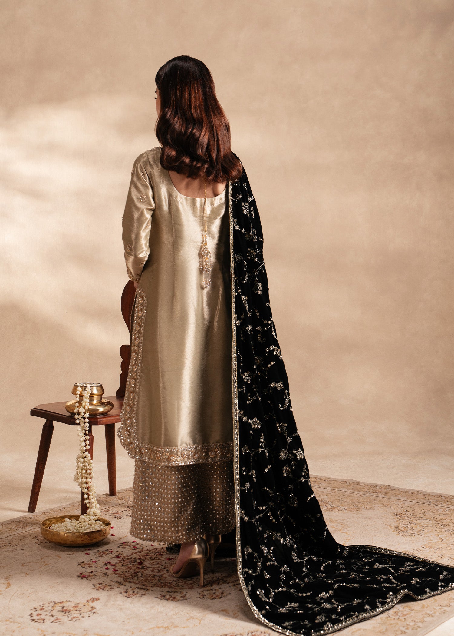 Pakistani Grape Green Embroidered Lame Salwar Kameez (3-Piece) - Image 5