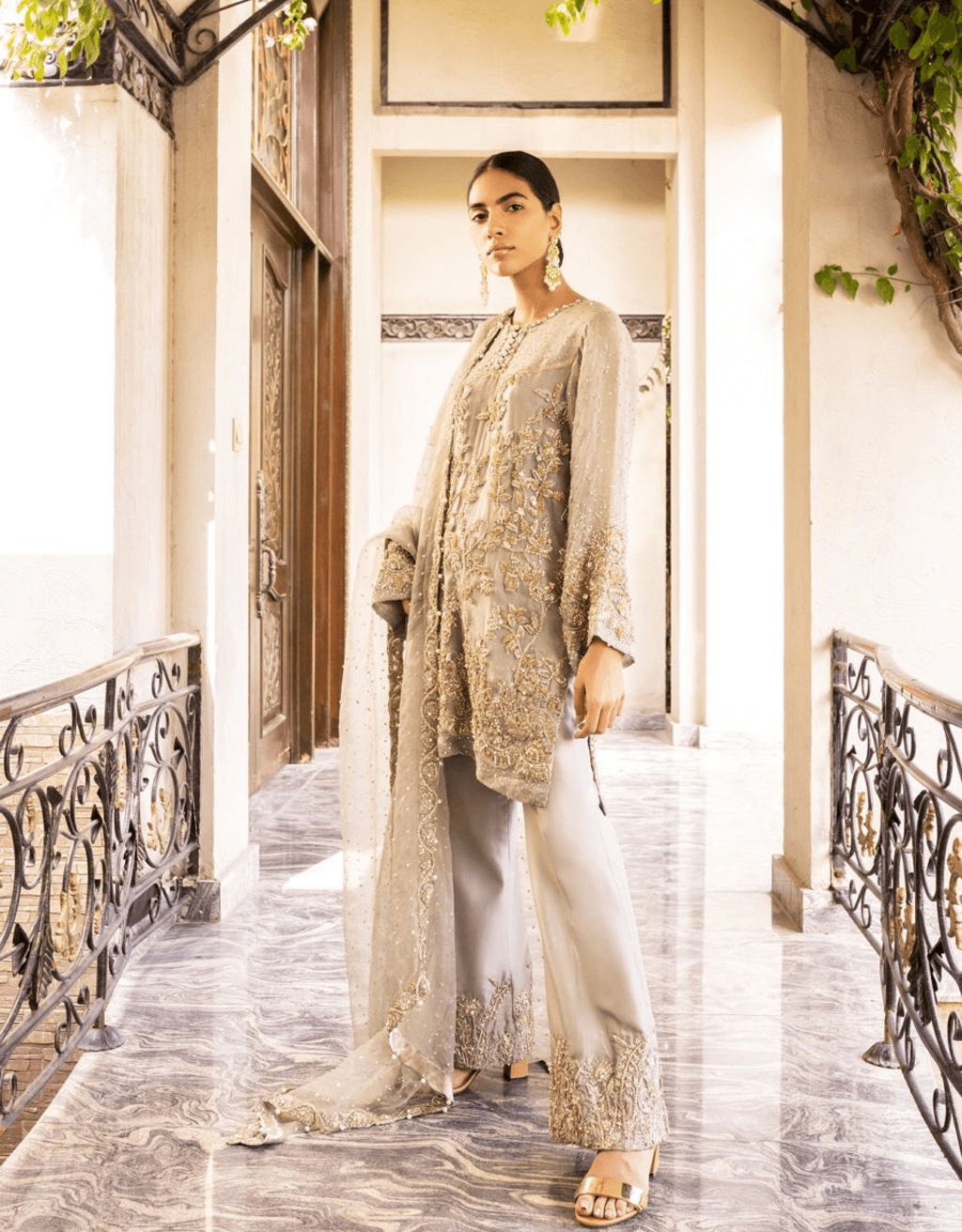 Pakistani Mason Green Embroidered Organza Salwar Kameez (3-Piece) - Image 1