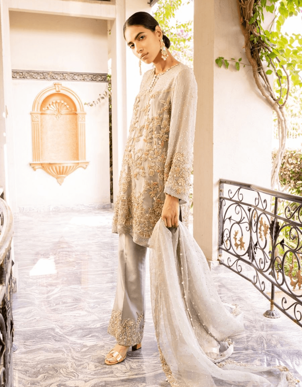 Pakistani Mason Green Embroidered Organza Salwar Kameez (3-Piece) - Image 2