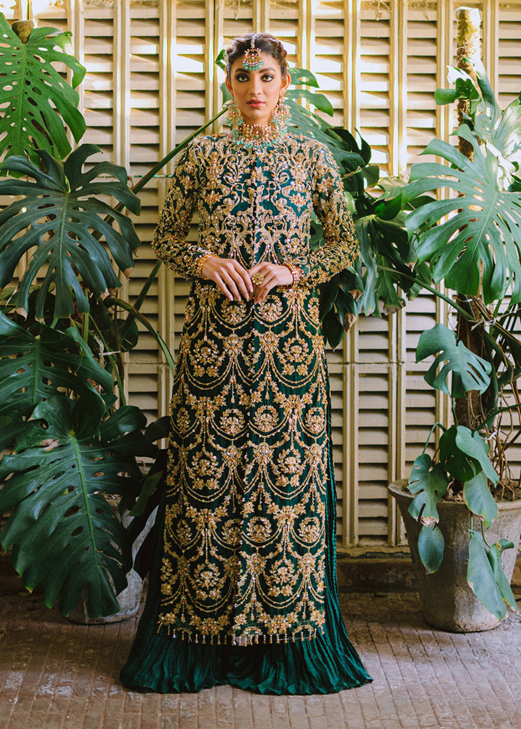 Indian Bottle Green Embroidered Organza Salwar Kameez (2-Piece) - Image 1