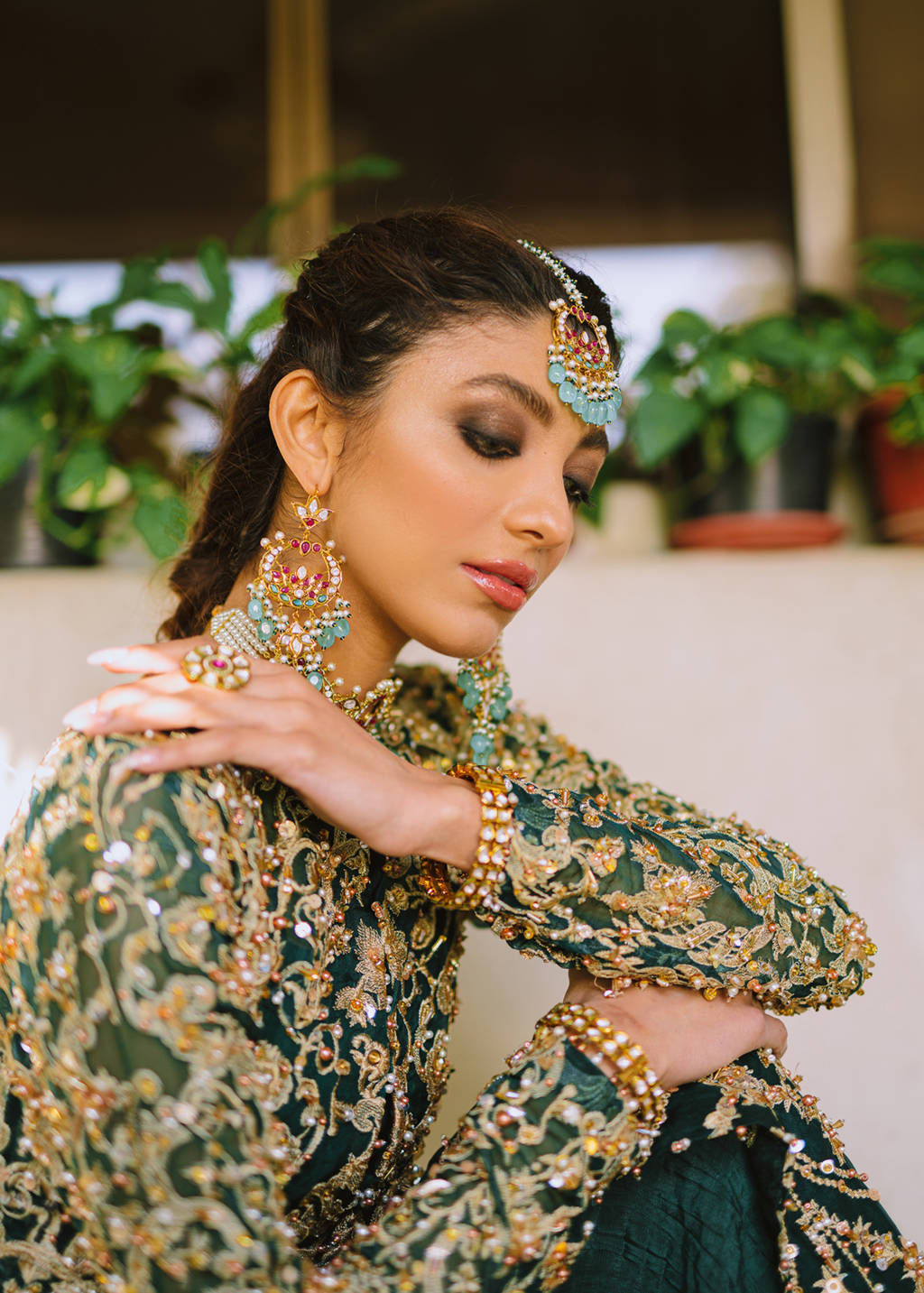 Indian Bottle Green Embroidered Organza Salwar Kameez (2-Piece) - Image 2