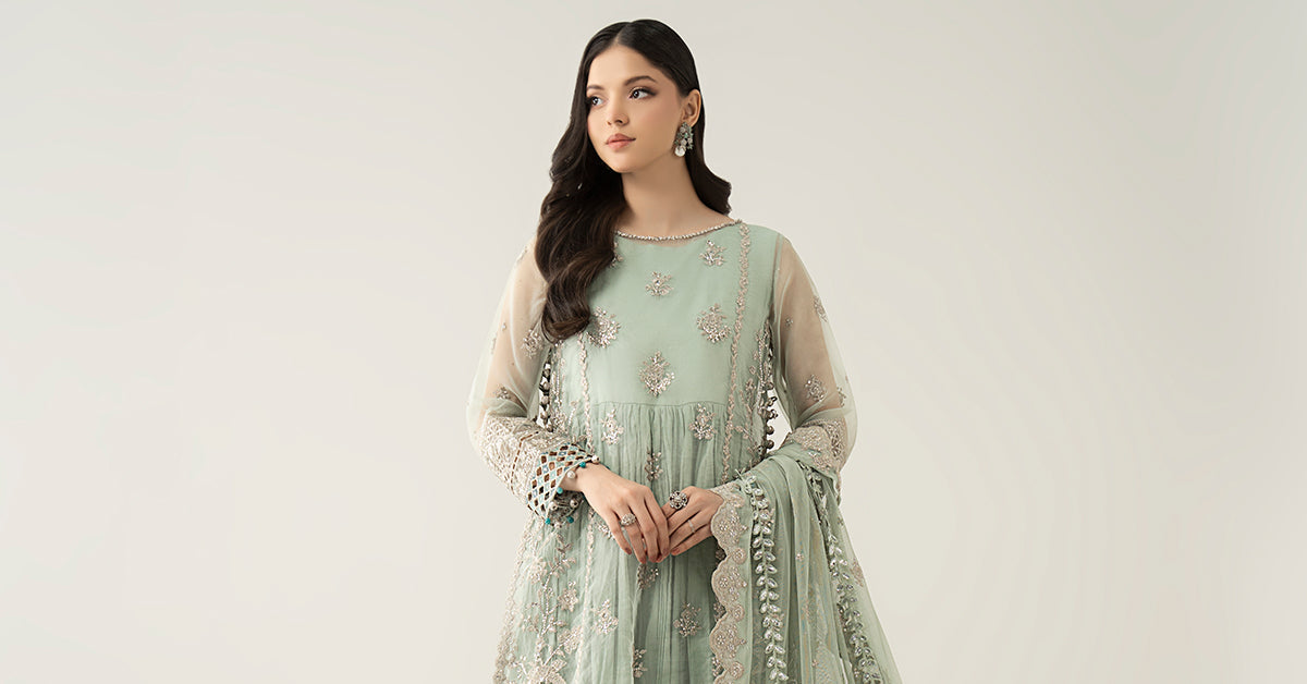 Pakistani Sea Green Embroidered Organza 3-Piece Suit - Image 7