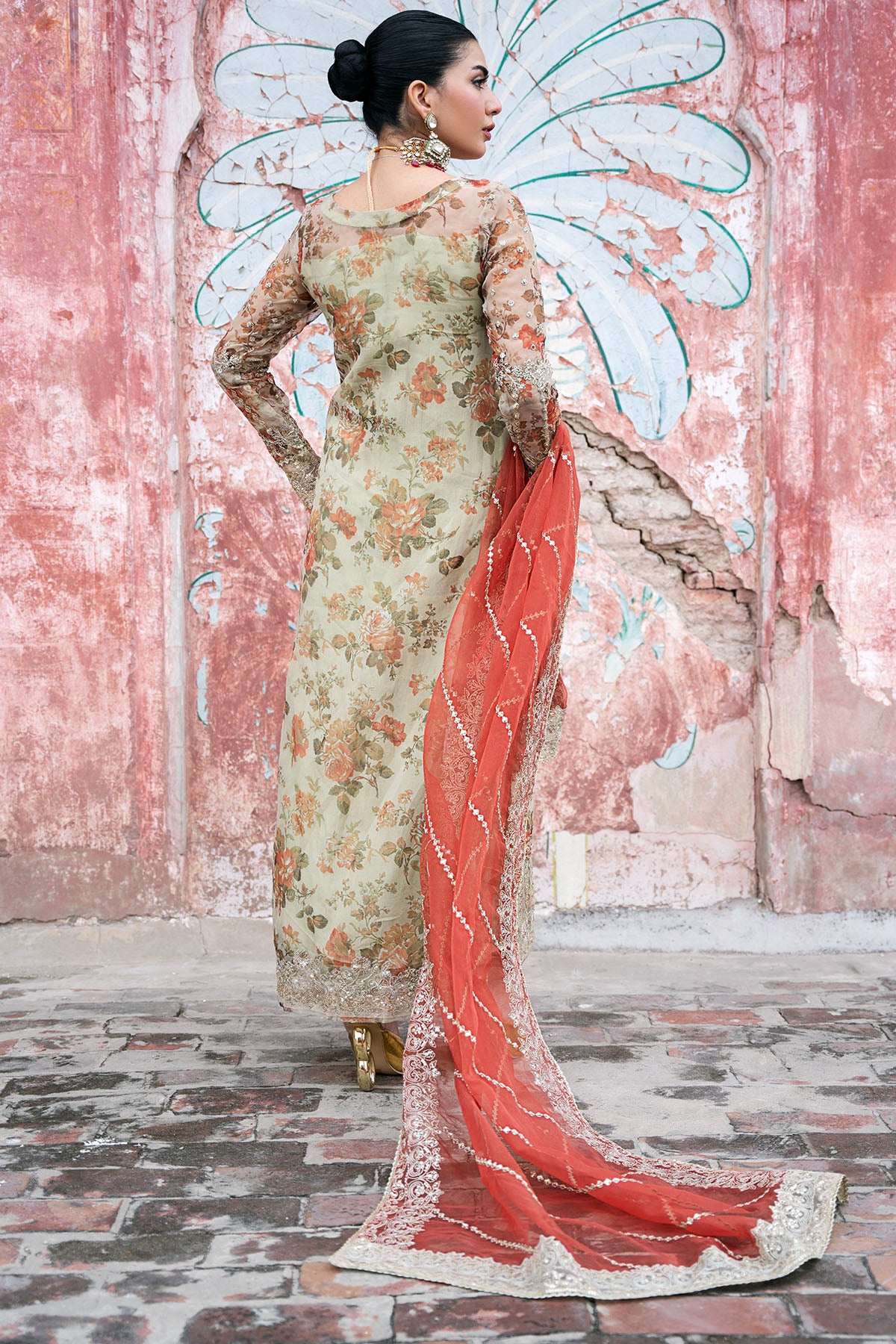 Sage Floral Embroidered Organza Salwar Kameez (3-Piece) - Image 5