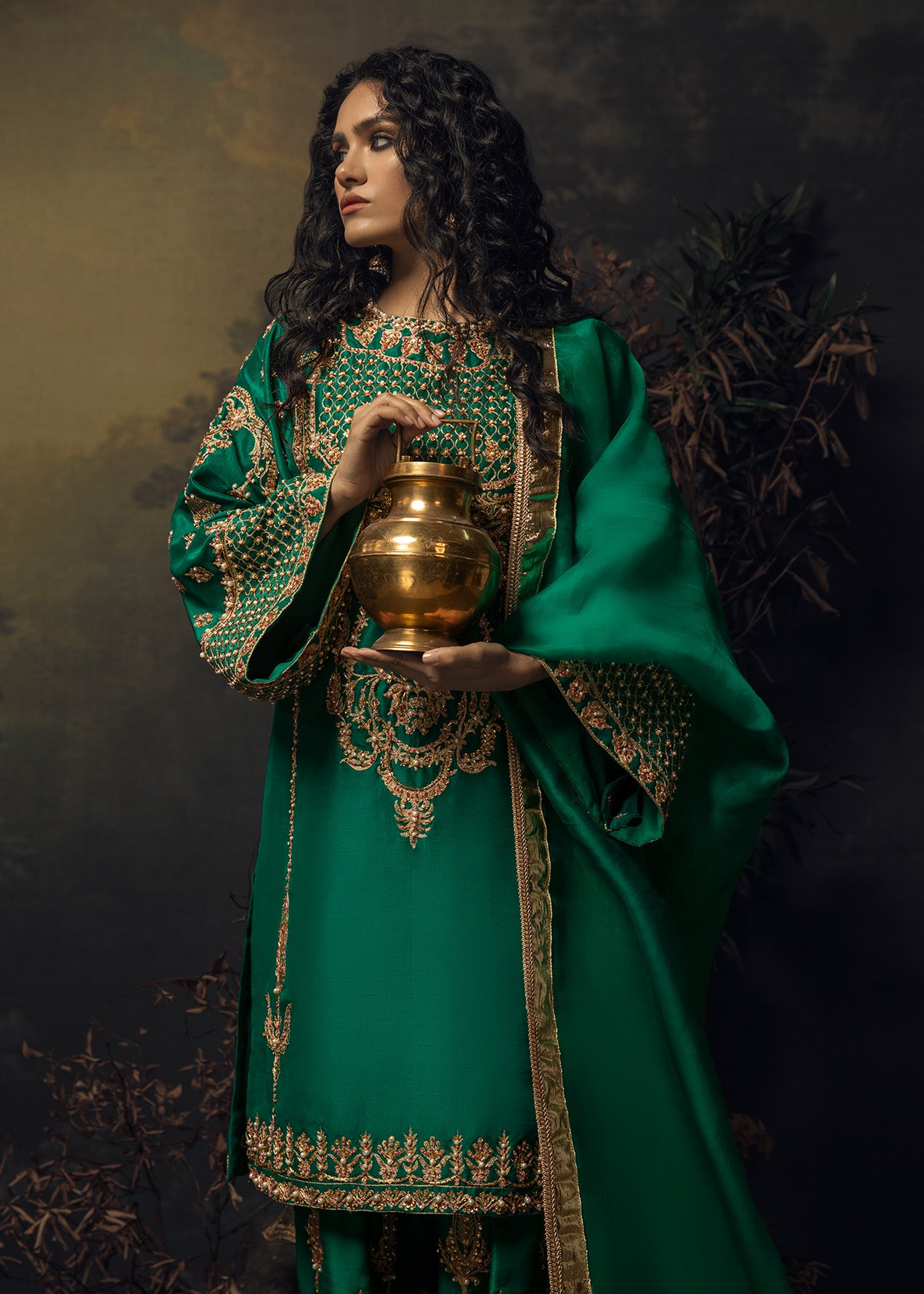 Pakistani Emerald Green Aari-Embroidered Raw Silk Salwar Kameez (3-Piece) - Image 6