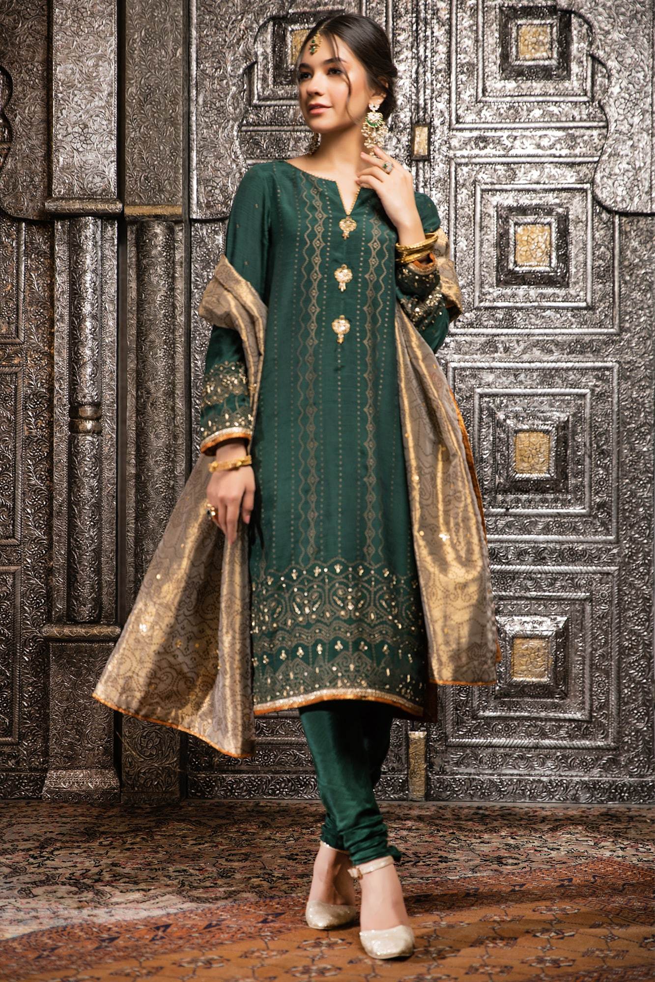 Emerald Green Gota Zari Raw Silk Salwar Kameez (3-Piece) - Image 3