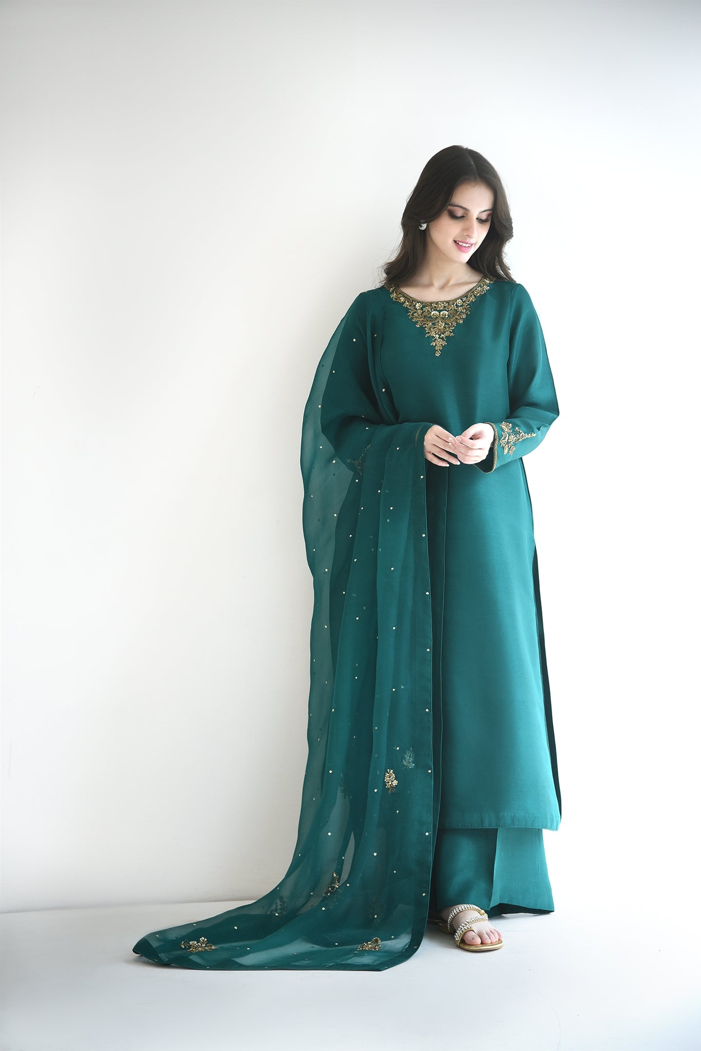 Emerald Hand Ada Embroidered Silk Salwar Kameez (3-Piece) - Image 4